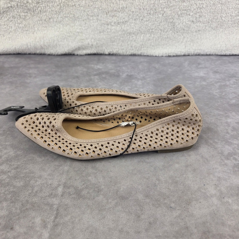 Time and Tru Womens Tan Laser Cut Rhinestone Pointed Toe Memory Foam Flats 6